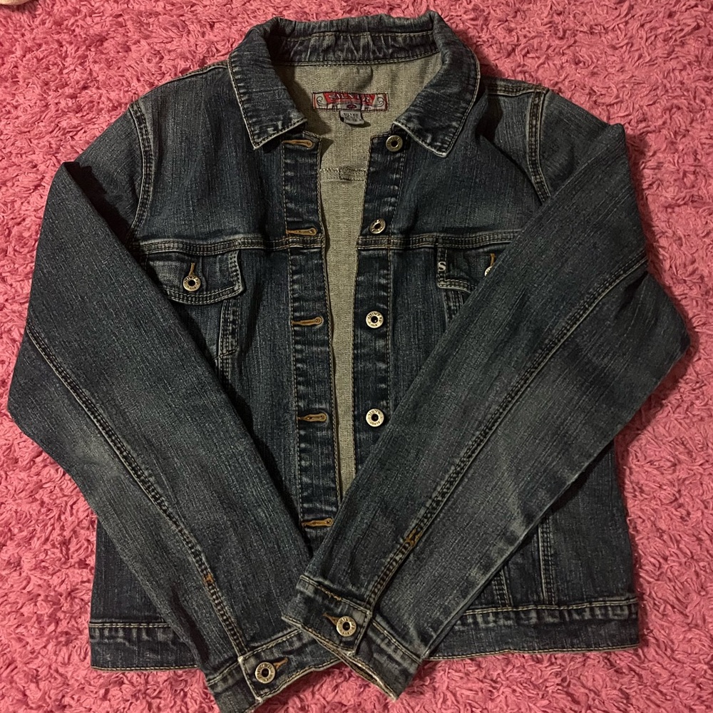Medium wash denim jacketed Silver jeans company